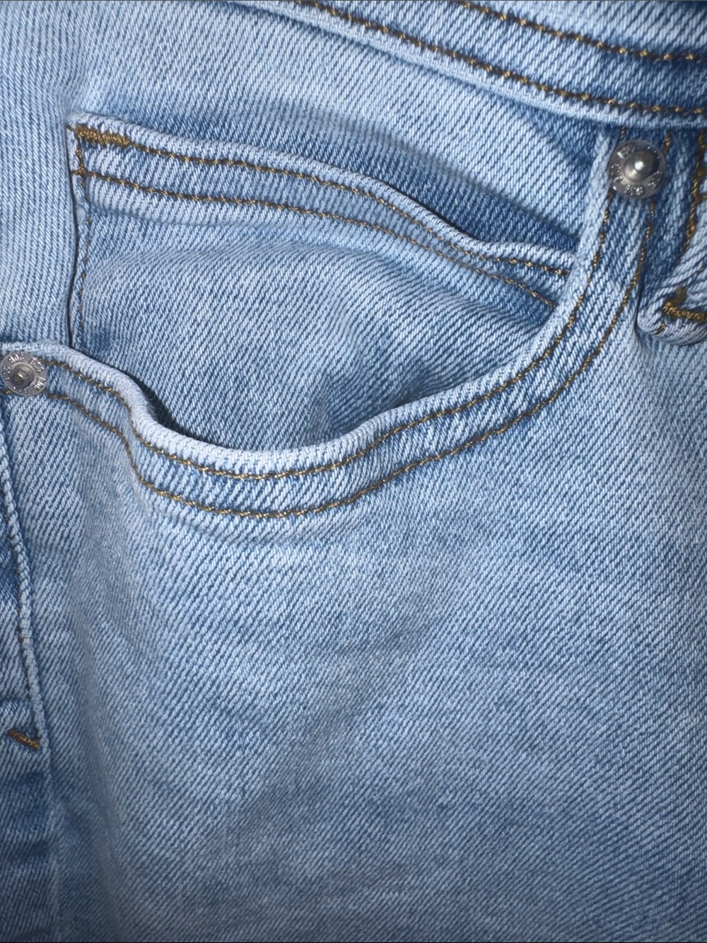 Urban Outfitters BDG Light Wash Women’s Skinny Jeans - Classic Light Blue Denim - Picture 6 of 8